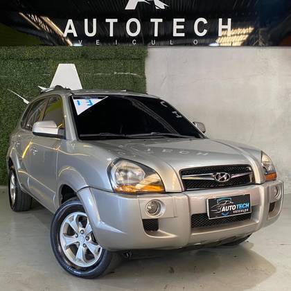 HYUNDAI TUCSON 2.0 MPFI GLS 16V 143CV 2WD FLEX 4P AUTOMÁTICO HYUNDAI TUCSON 2.0 MPFI GLS 16V 143CV 2WD FLEX 4P AUTOMÁTICO